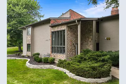 31  Abbey Villa Cir #31D, Fontana, WI 53125 - Photo 41