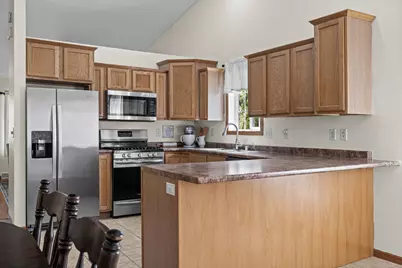 1906  Crooked Ave, Holmen, WI 54636 - Photo 9