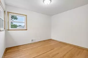2559 S 63rd St, Milwaukee, WI 53219 - Photo 37