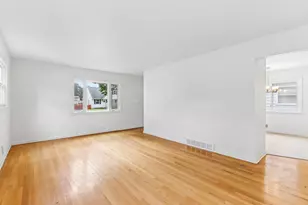 2559 S 63rd St, Milwaukee, WI 53219 - Photo 13