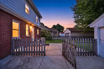 534 N 105th St, Wauwatosa, WI 53226 - Photo 35