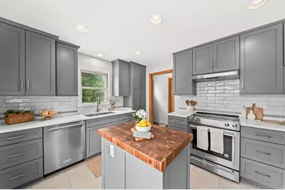 534 N 105th St, Wauwatosa, WI 53226 - Photo 17
