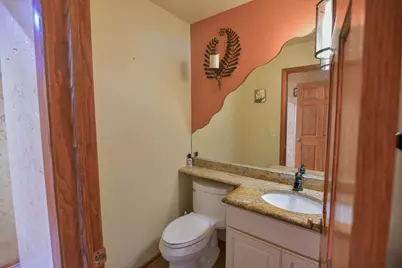 5729  Evarit Dr, Racine, WI 53406 - Photo 17