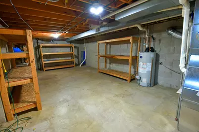 5729  Evarit Dr, Racine, WI 53406 - Photo 27