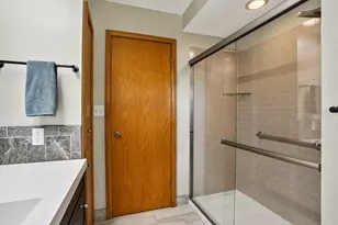 805 W Decorah Rd, West Bend, WI 53095 - Photo 21