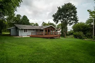 805 W Decorah Rd, West Bend, WI 53095 - Photo 33