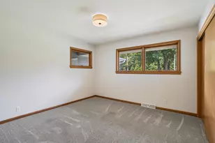 805 W Decorah Rd, West Bend, WI 53095 - Photo 19
