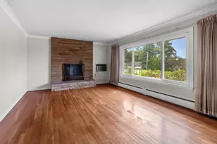 130 Sky Ln, Lake Geneva, WI 53147 - Photo 9