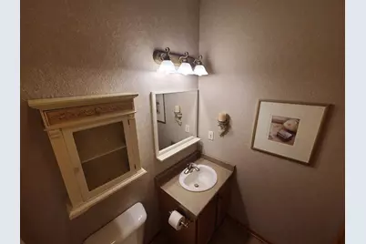 W220S3864  Crestview Dr, Waukesha, WI 53189 - Photo 27