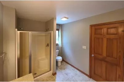 W220S3864  Crestview Dr, Waukesha, WI 53189 - Photo 25