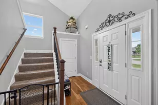 10421 Prairie Crossing Dr, Racine, WI 53126 - Photo 3