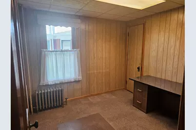 1134 S 16th St, Manitowoc, WI 54220 - Photo 9