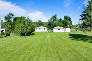 N3358 Hawthorn Rd, Geneva, WI 53147 - Photo 5