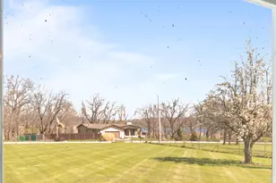 N3358 Hawthorn Rd, Geneva, WI 53147 - Photo 27