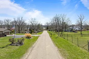 N3358 Hawthorn Rd, Geneva, WI 53147 - Photo 33