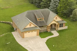 W2261 E Oak Ridge Dr, Ashippun, WI 53066 - Photo 39