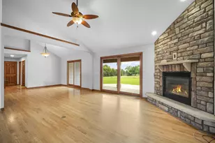 W2261 E Oak Ridge Dr, Ashippun, WI 53066 - Photo 7