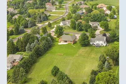 W2261 E Oak Ridge Dr, Ashippun, WI 53066 - Photo 45