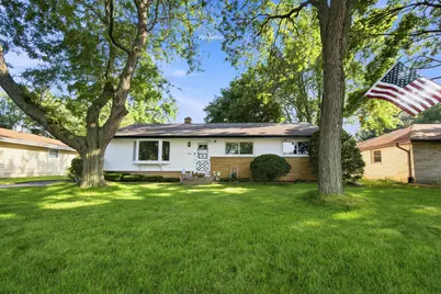 5805 W Fountain Ave, Milwaukee, WI 53223 - Photo 5