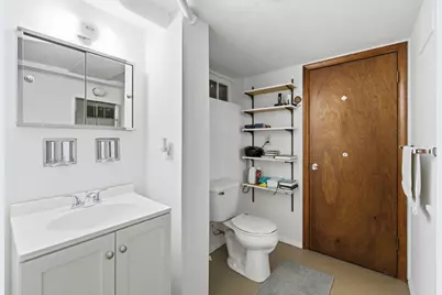 5805 W Fountain Ave, Milwaukee, WI 53223 - Photo 31