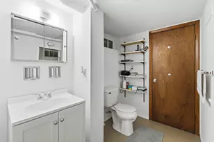 5805 W Fountain Ave, Milwaukee, WI 53223 - Photo 31