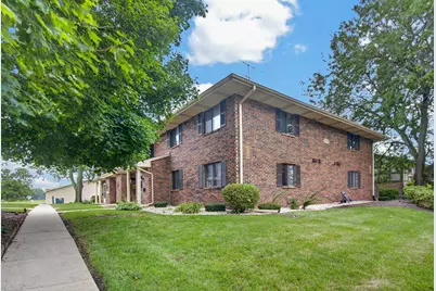 7209  57th Ave #103, Kenosha, WI 53142 - Photo 3
