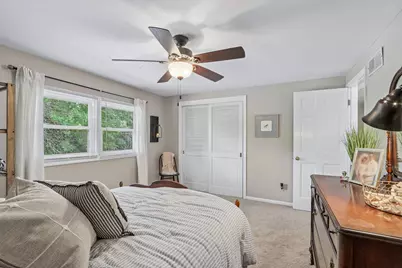 W182N8323  Georgetown Dr, Menomonee Falls, WI 53051 - Photo 37