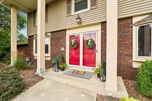 W182N8323 Georgetown Dr, Menomonee Falls, WI 53051 - Photo 3