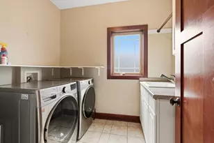 1551 Fox River Run, Mukwonago, WI 53149 - Photo 27
