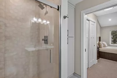 1407 W Eastbrook Dr, Mequon, WI 53092 - Photo 21