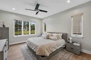 1407 W Eastbrook Dr, Mequon, WI 53092 - Photo 11