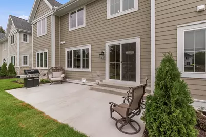 1407 W Eastbrook Dr, Mequon, WI 53092 - Photo 33