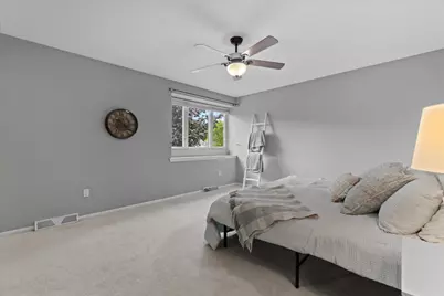3807 W College Ave, Franklin, WI 53221 - Photo 15