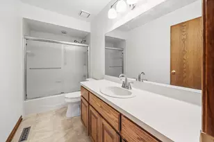 9425 W Harrison Ave, West Allis, WI 53227 - Photo 21