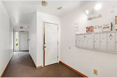 6036 W Kaul Ave, Milwaukee, WI 53218 - Photo 9