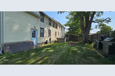 628 N 9th St, Manitowoc, WI 54220 - Photo 5