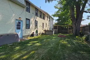 628 N 9th St, Manitowoc, WI 54220 - Photo 5