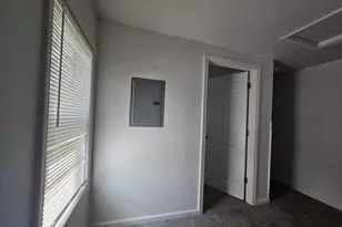 628 N 9th St, Manitowoc, WI 54220 - Photo 13