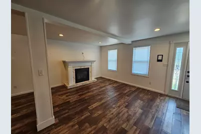628 N 9th St, Manitowoc, WI 54220 - Photo 7