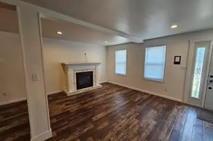 628 N 9th St, Manitowoc, WI 54220 - Photo 7
