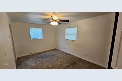 628 N 9th St, Manitowoc, WI 54220 - Photo 19
