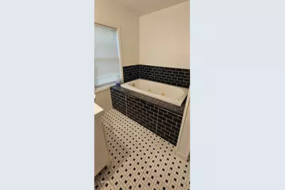 628 N 9th St, Manitowoc, WI 54220 - Photo 23