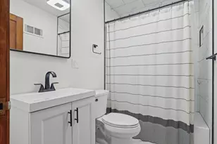 2113 16th St, La Crosse, WI 54601 - Photo 13