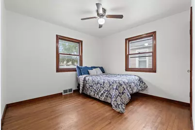 2113  16th St, La Crosse, WI 54601 - Photo 15