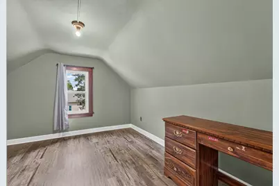 1206 S 91st St, West Allis, WI 53214 - Photo 15
