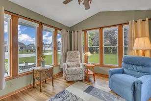 131 Menominee Dr, Sheboygan Falls, WI 53085 - Photo 9