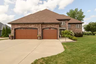 647 E Clancy St, Jefferson, WI 53549 - Photo 37