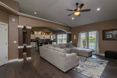 647 E Clancy St, Jefferson, WI 53549 - Photo 5