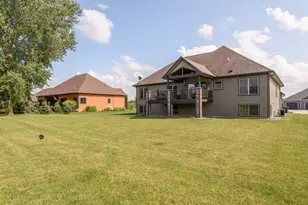 647 E Clancy St, Jefferson, WI 53549 - Photo 39