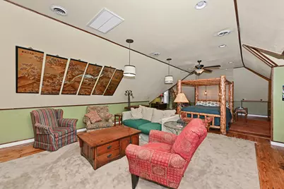 3123 W Grange Ave, Greenfield, WI 53221 - Photo 7